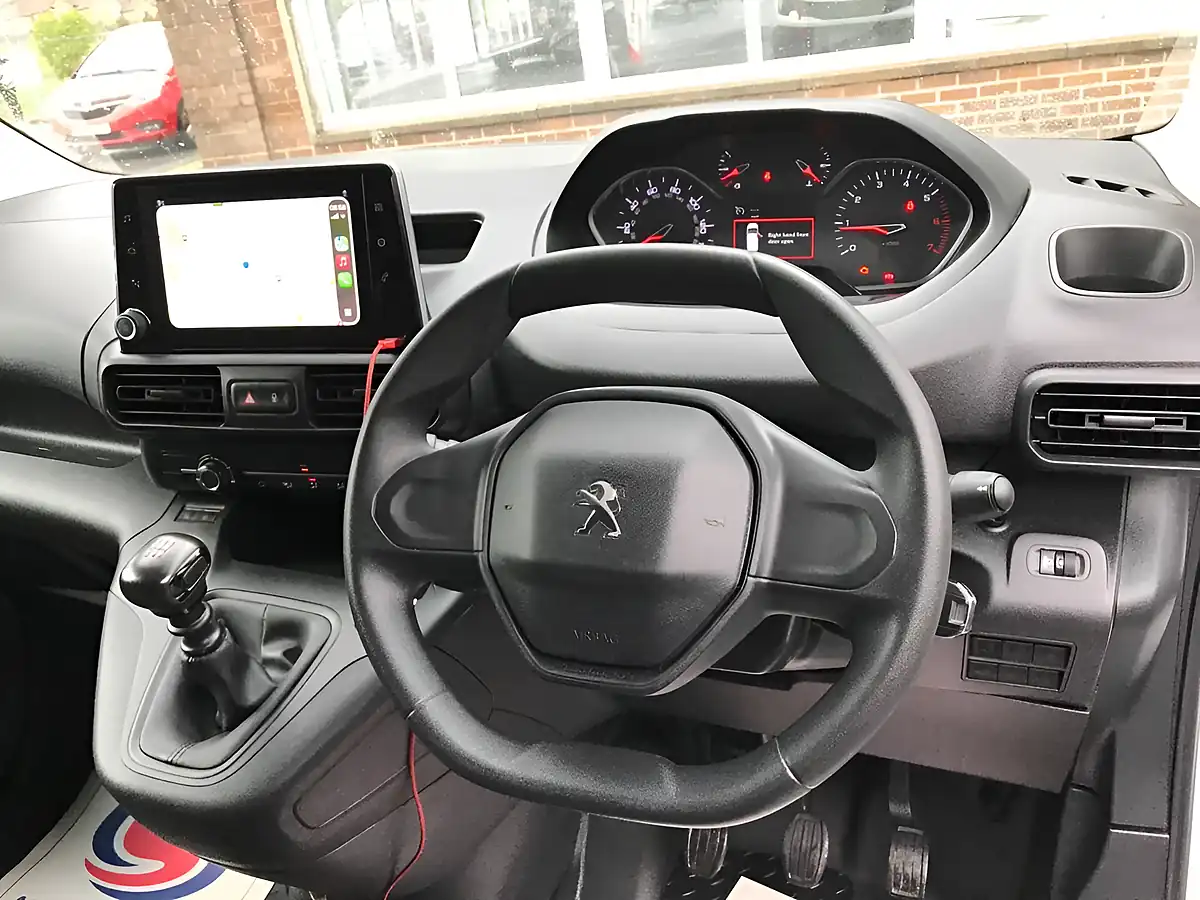 Used 2022 Peugeot Partner Professional Premium Standard White - Interior and Exterior details 11