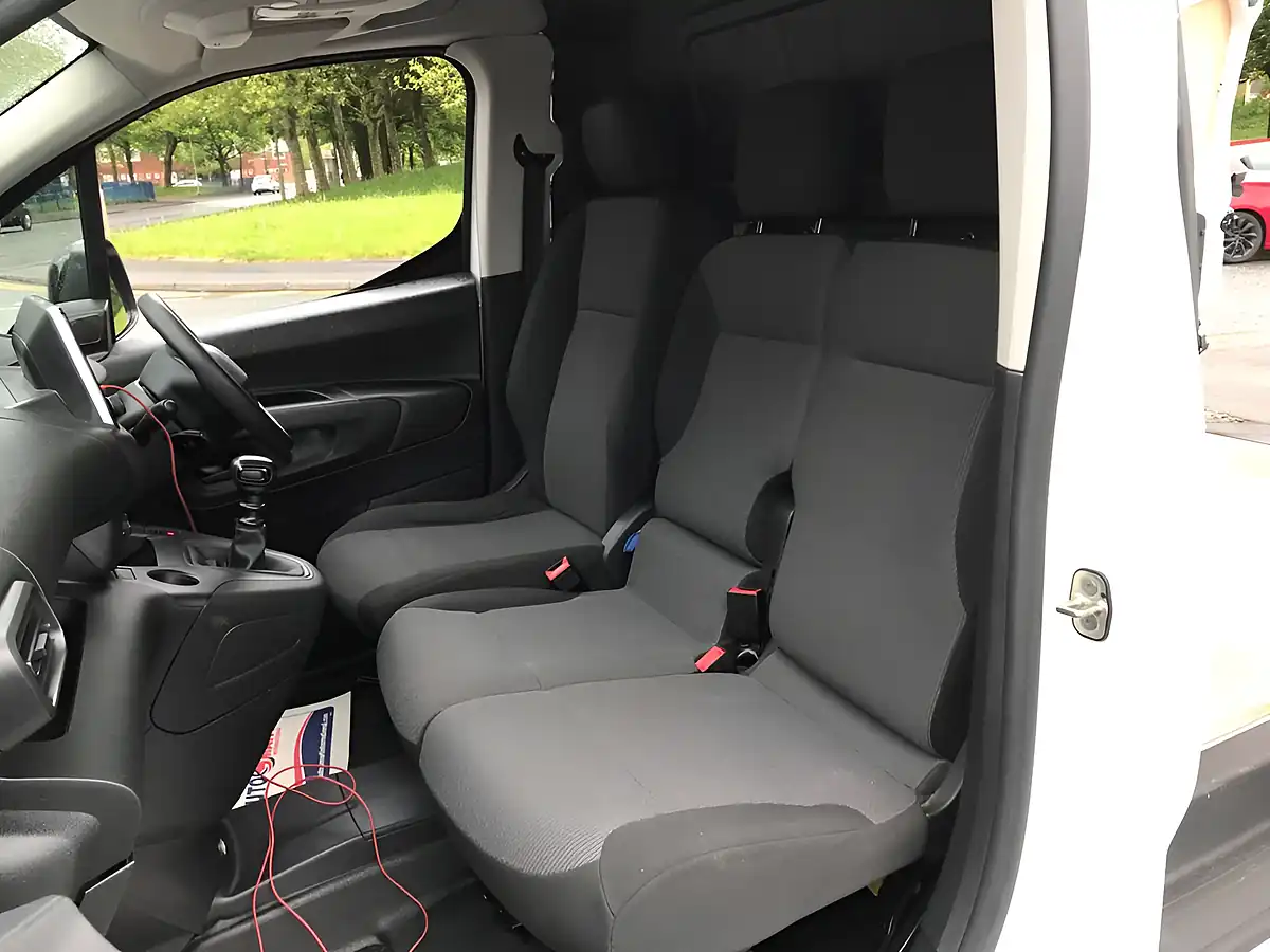 Used 2022 Peugeot Partner Professional Premium Standard White - Interior and Exterior details 13
