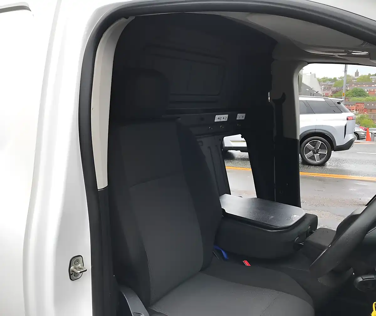 Used 2022 Peugeot Partner Professional Premium Standard White - Interior and Exterior details 14