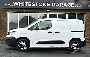 Used 2022 Peugeot Partner Professional Premium Standard White - Interior and Exterior details 6