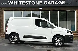 Used 2022 Peugeot Partner Professional Premium Standard White - Interior and Exterior details 7