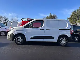 Used 2022 Peugeot Partner Professional Premium White - Interior and Exterior details 8