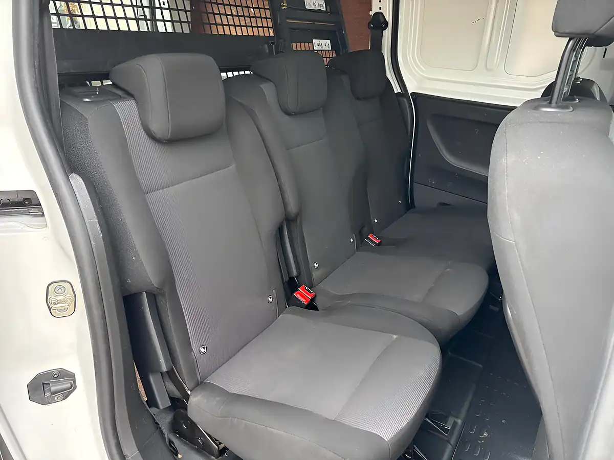 Used 2022 Peugeot Partner Professional Premium White - Interior and Exterior details 15