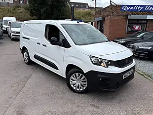 Used 2022 Peugeot Partner Professional Premium White - Interior and Exterior details 3
