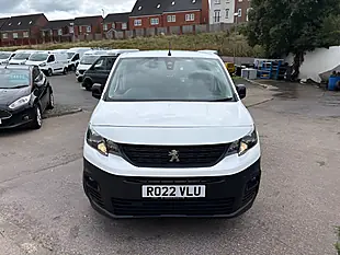 Used 2022 Peugeot Partner Professional Premium White - Interior and Exterior details 4