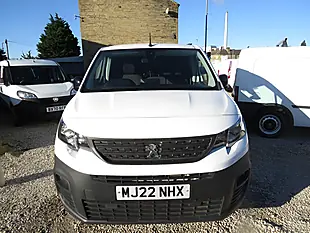 Used 2022 Peugeot Partner Professional Premium White - Interior and Exterior details 10