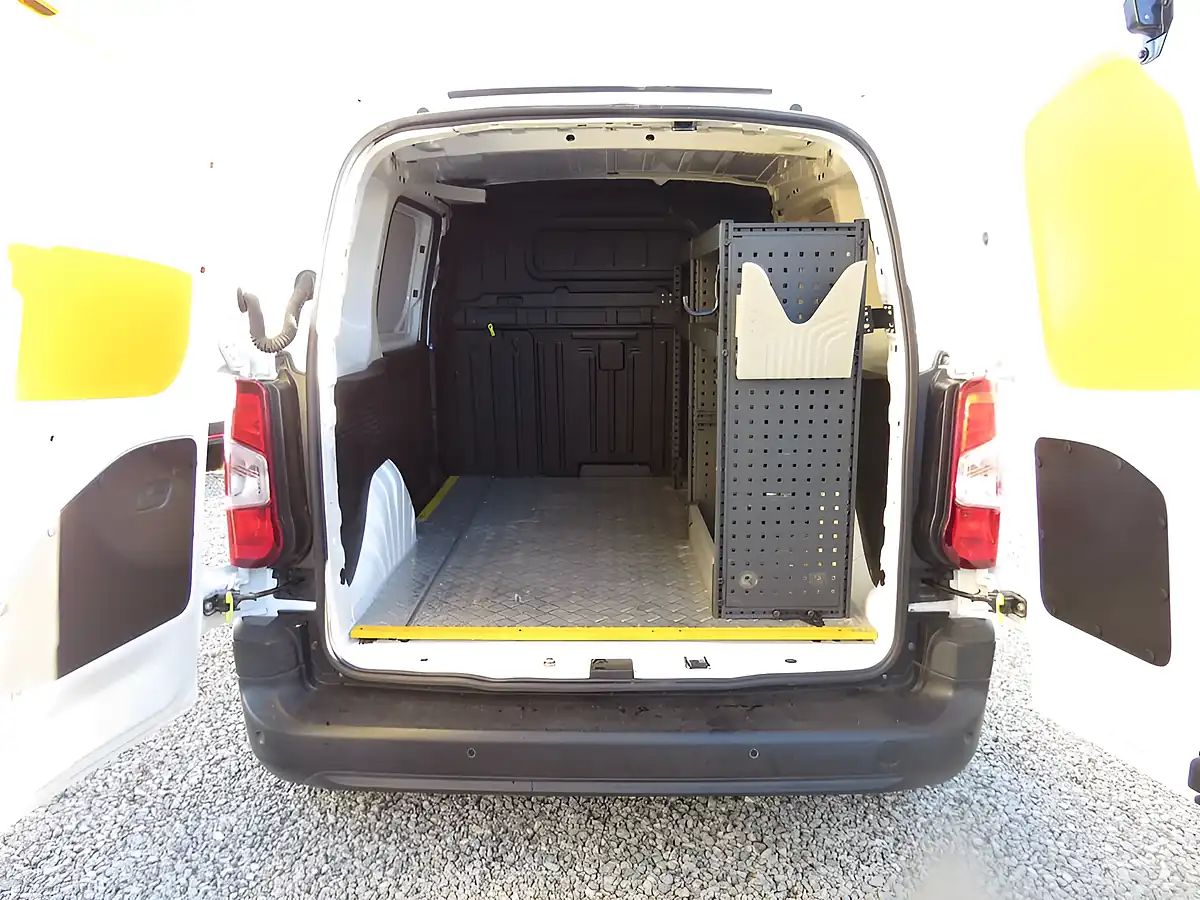 Used 2022 Peugeot Partner Professional Premium White - Interior and Exterior details 11