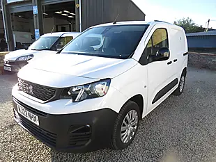 Used 2022 Peugeot Partner Professional Premium White - Interior and Exterior details 4