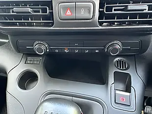 Used 2022 Peugeot Partner Professional Premium White - Interior and Exterior details 14