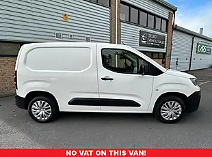 Used 2022 Peugeot Partner Professional Premium White - Interior and Exterior details 2