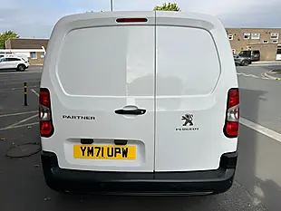 Used 2022 Peugeot Partner Professional Premium White - Interior and Exterior details 5
