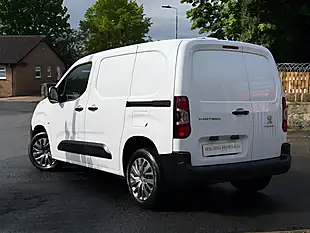 Used 2022 Peugeot Partner Professional Premium White - Interior and Exterior details 11
