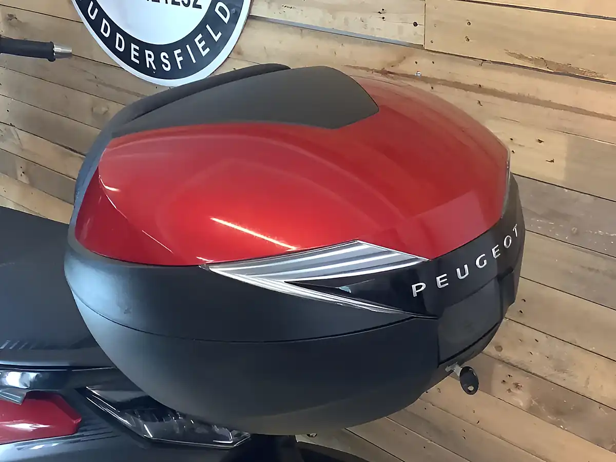 Used 2022 Peugeot Pulsion T9 Red - Interior and Exterior details 13