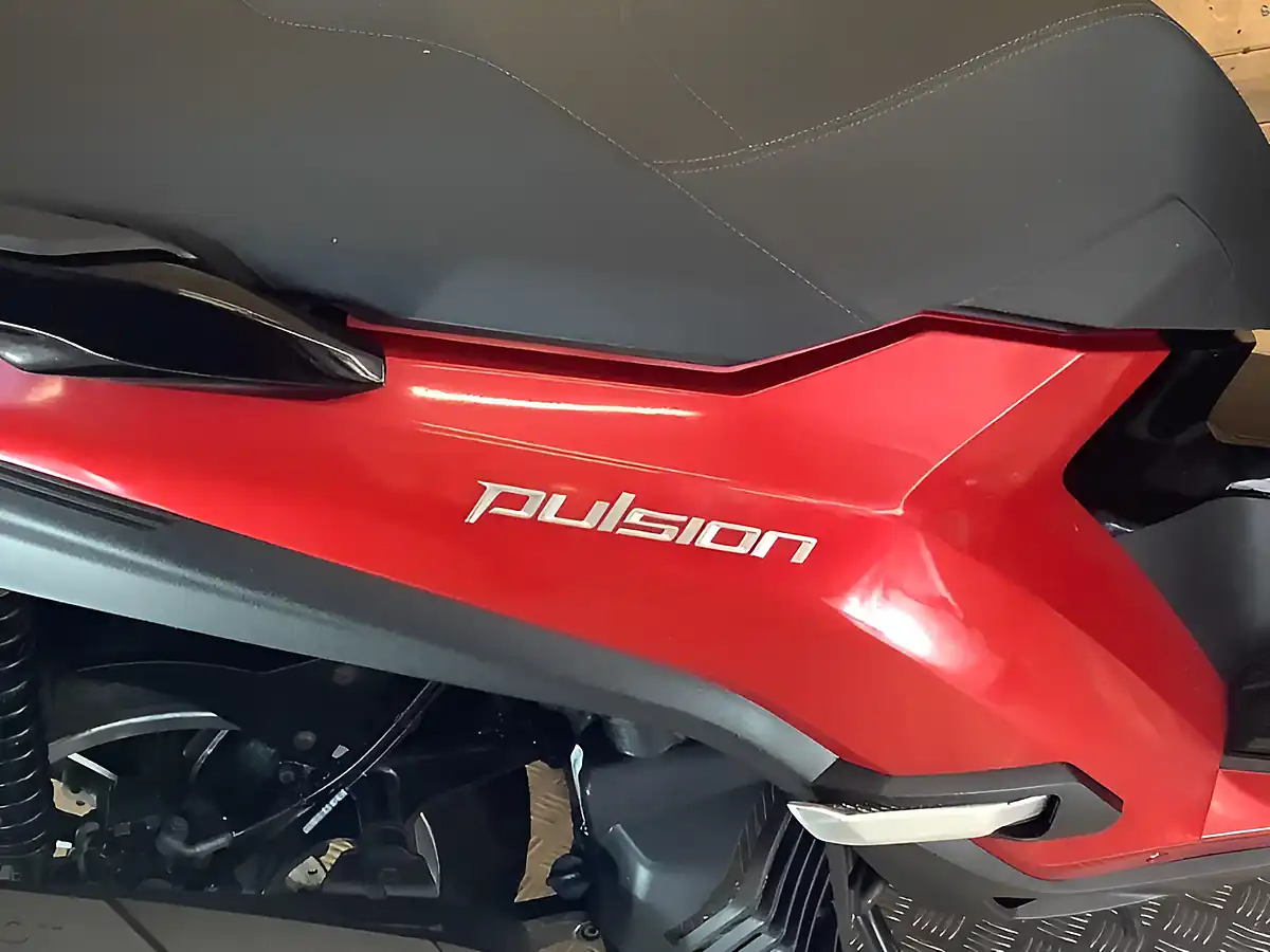 Used 2022 Peugeot Pulsion T9 Red - Interior and Exterior details 7