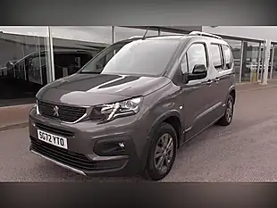 Used 2022 Peugeot Rifter Horizon Re Grey - Interior and Exterior details 4