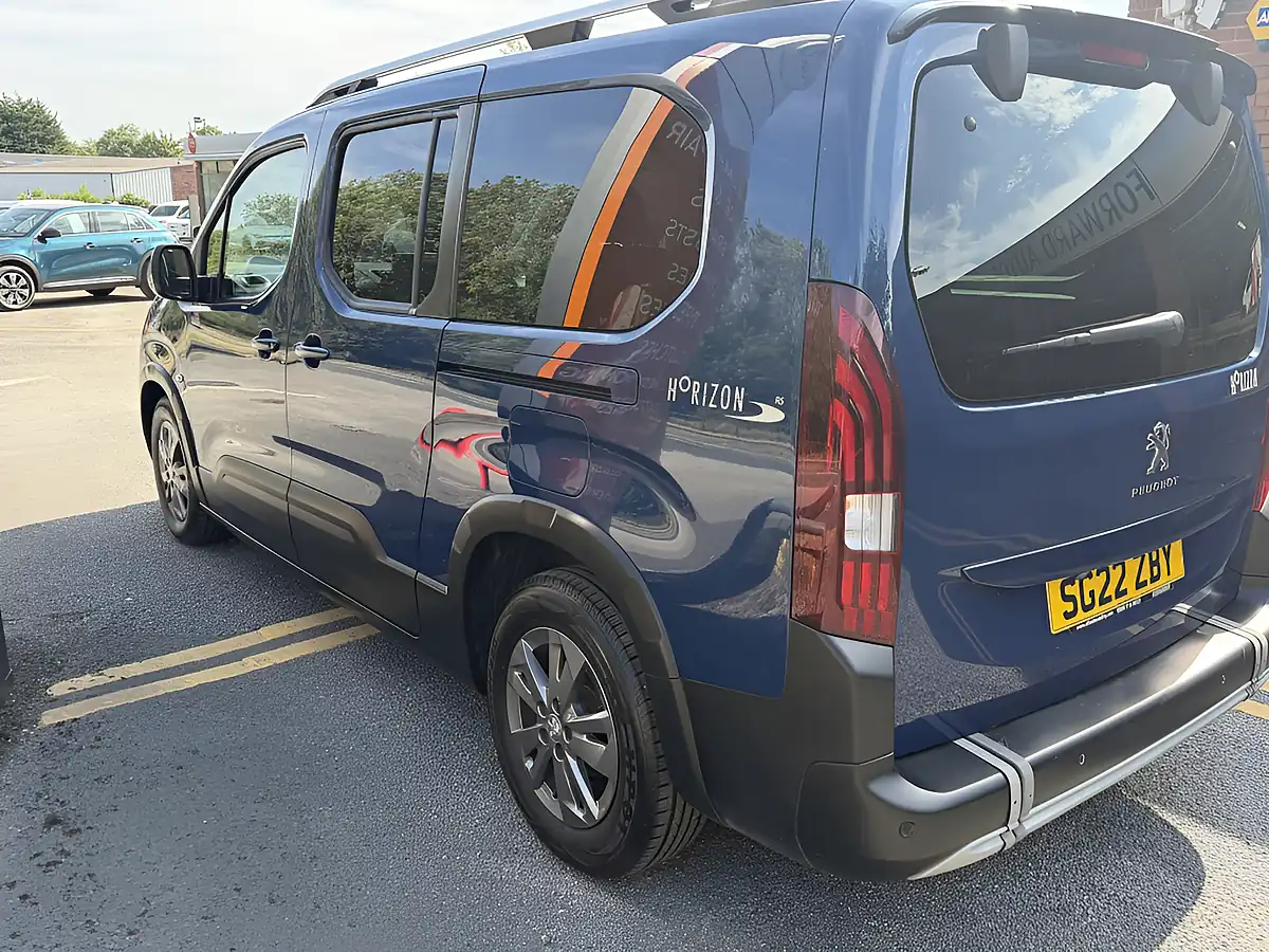 Used 2022 Peugeot Rifter Horizon RS Plus Blue - Interior and Exterior details 13