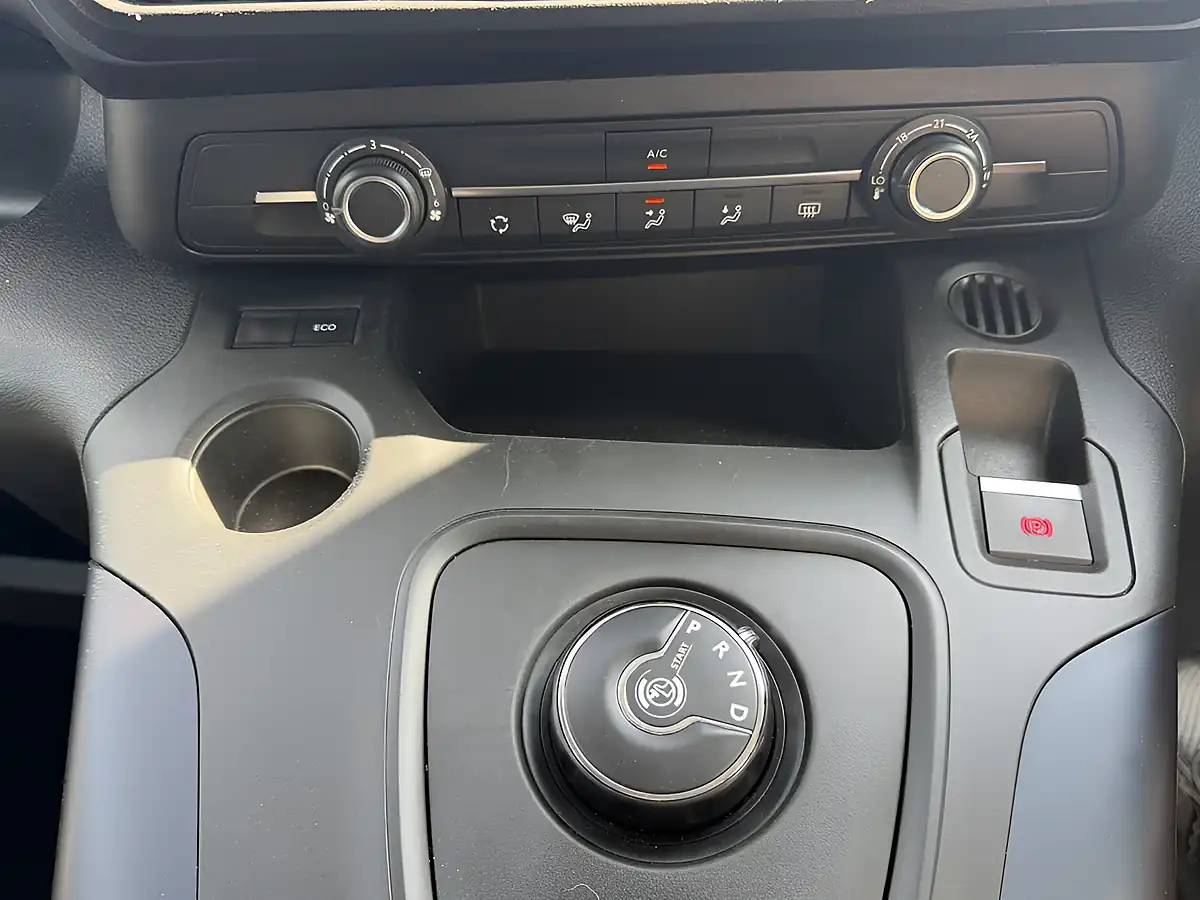 Used 2022 Peugeot Rifter Horizon RS Plus Blue - Interior and Exterior details 6