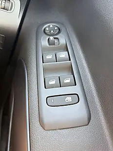 Used 2022 Peugeot Rifter Horizon RS Plus Blue - Interior and Exterior details 9