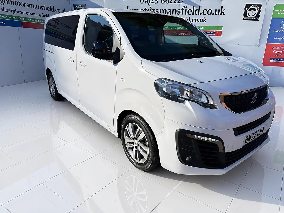 Used 2022 Peugeot Traveller Active Standard White - Interior and Exterior details 5