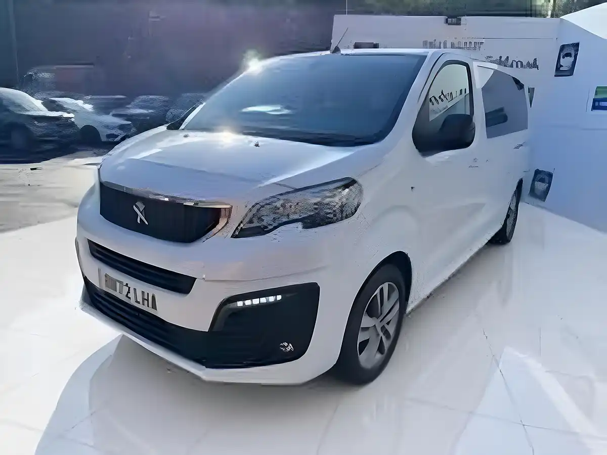 Used 2022 Peugeot Traveller Active Standard White - Interior and Exterior details 7