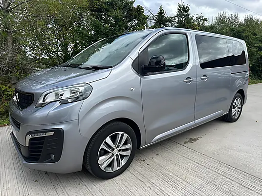 2022 Peugeot Traveller
