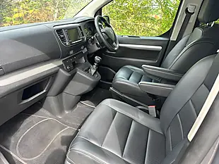 Used 2022 Peugeot Traveller - Interior and Exterior details 11