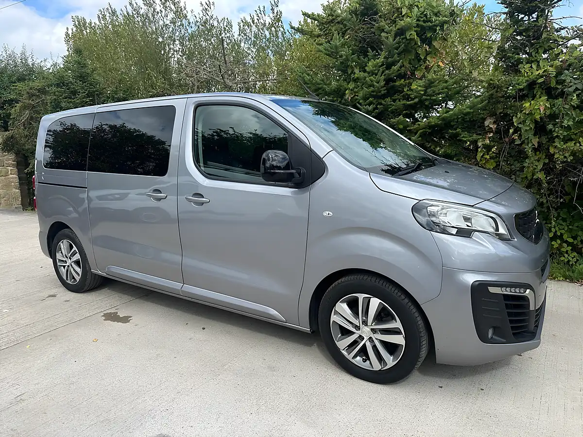Used 2022 Peugeot Traveller - Interior and Exterior details 9