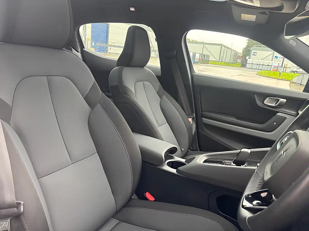 Used 2022 Polestar 2 Long Range Black - Interior and Exterior details 16