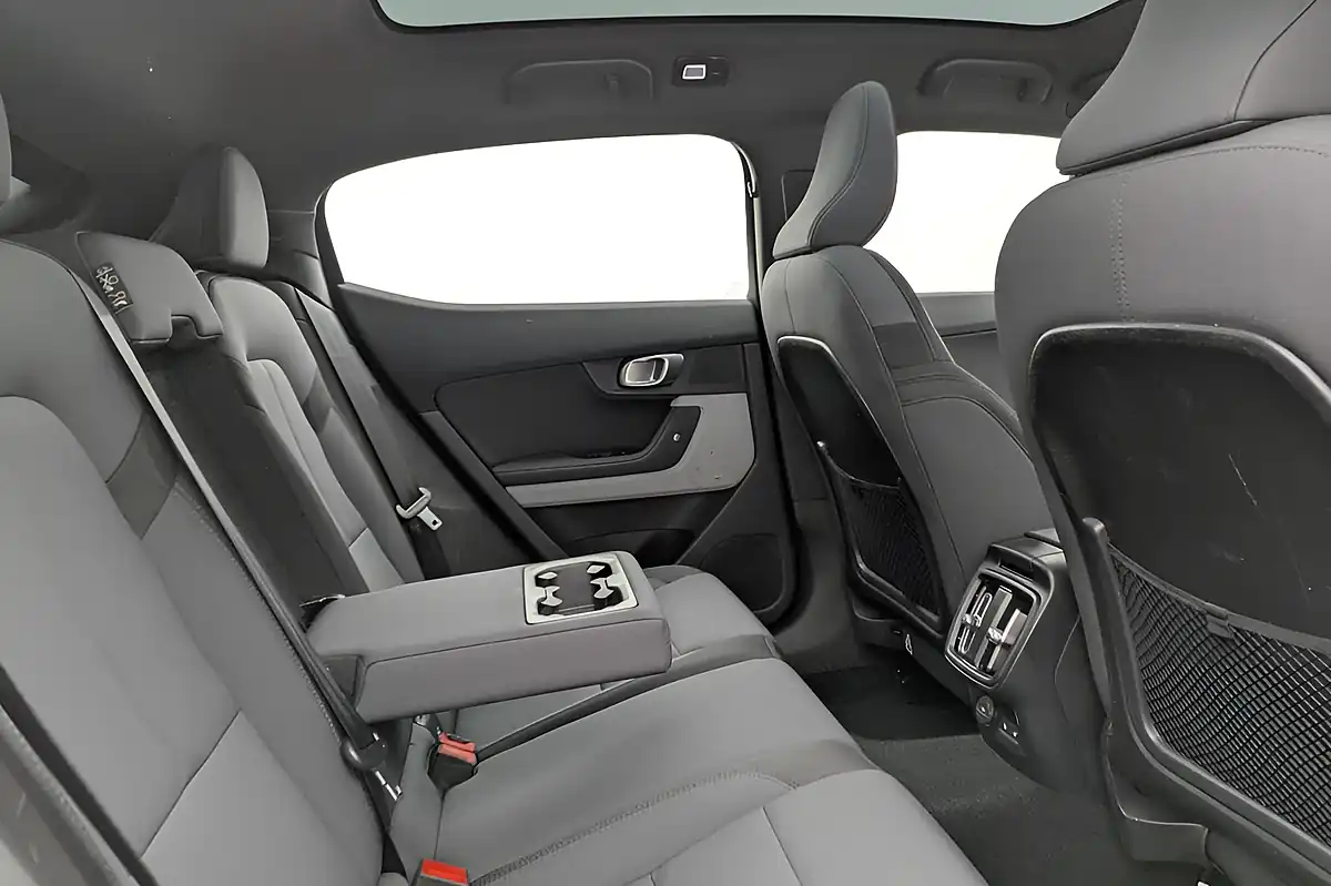 Used 2022 Polestar Polestar 2 Long Range Black - Interior and Exterior details 15