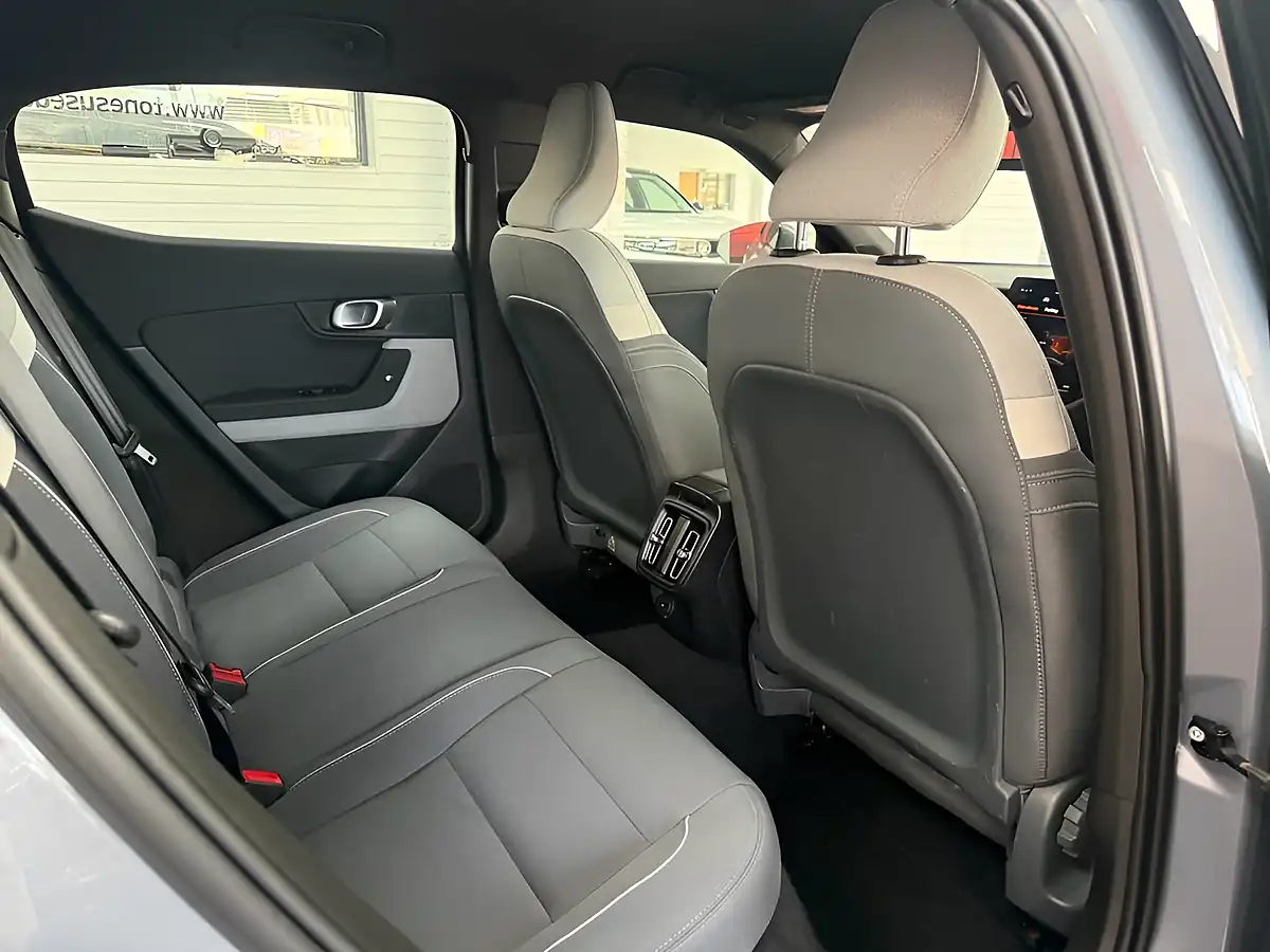 Used 2022 Polestar Polestar 2 Long Range Grey - Interior and Exterior details 4