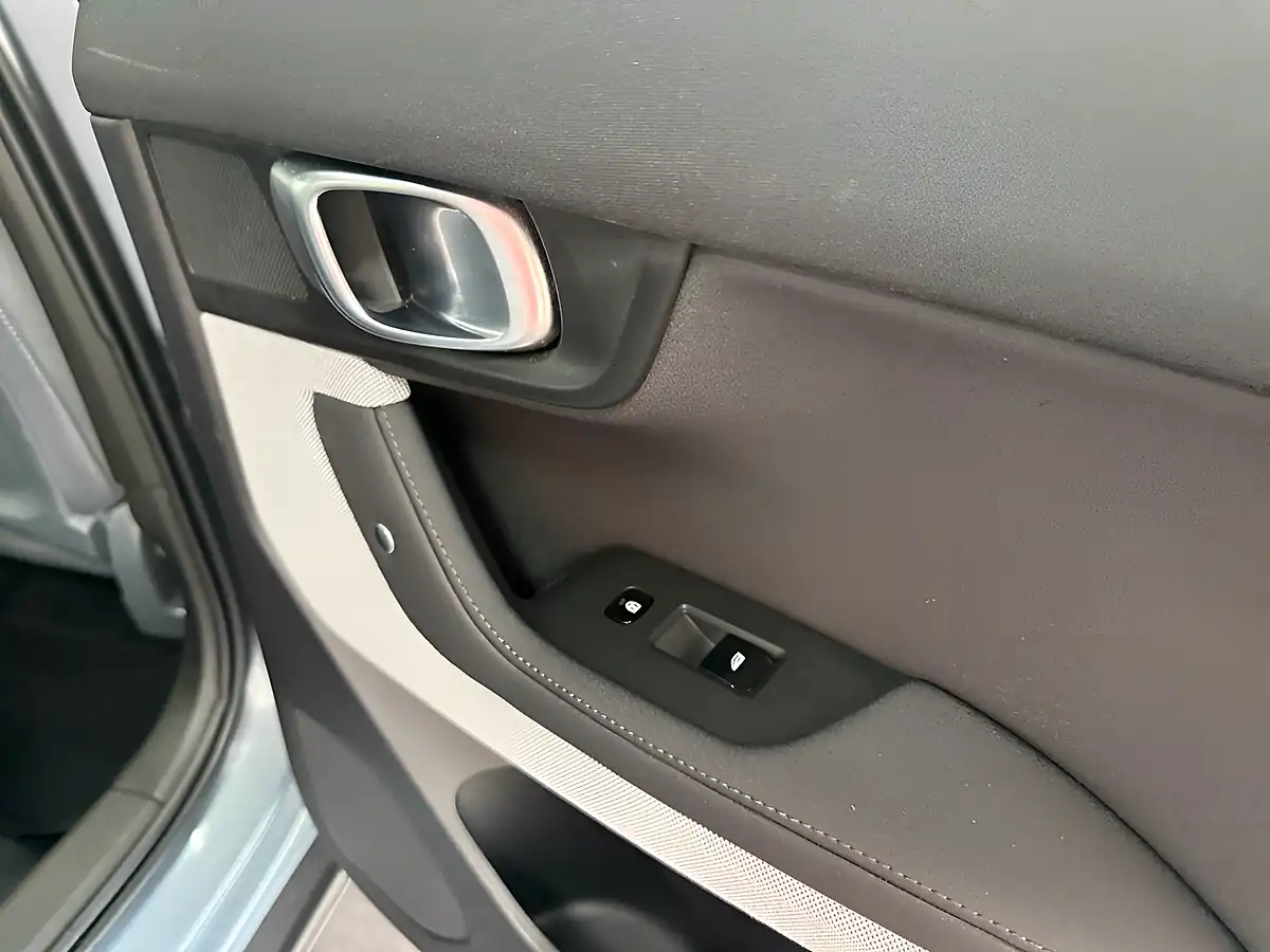 Used 2022 Polestar Polestar 2 Long Range Grey - Interior and Exterior details 6