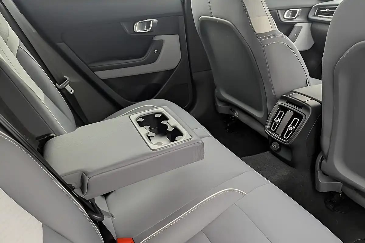Used 2022 Polestar Polestar 2 Standard Range Fastback - Interior and Exterior details 14