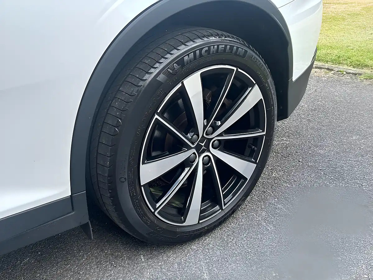 Used 2022 Polestar Polestar 2 Standard Range White - Interior and Exterior details 13