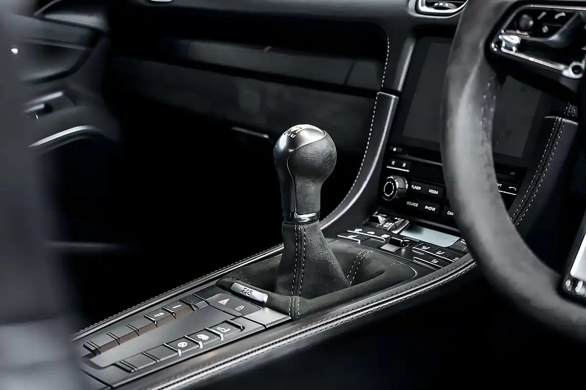 Used 2022 Porsche 718 Cayman Gts Crayon - Interior and Exterior details 17