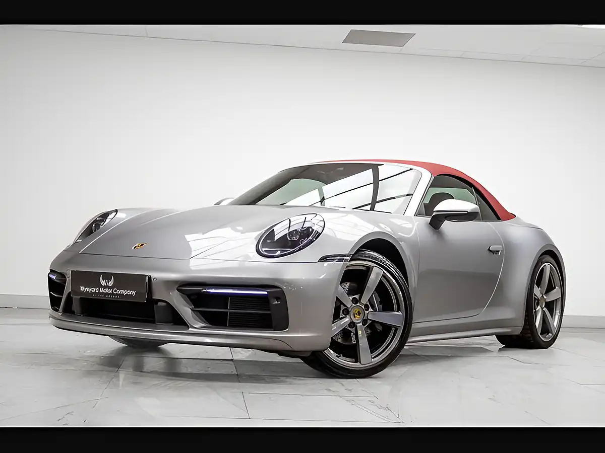 Used 2022 Porsche 911 992 Carrera Silver - Front View