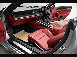 Used 2022 Porsche 911 992 Carrera Silver - Interior and Exterior details 15