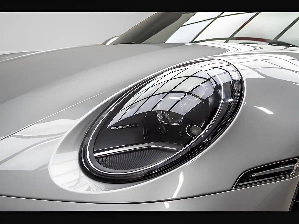 Used 2022 Porsche 911 992 Carrera Silver - Interior and Exterior details 9