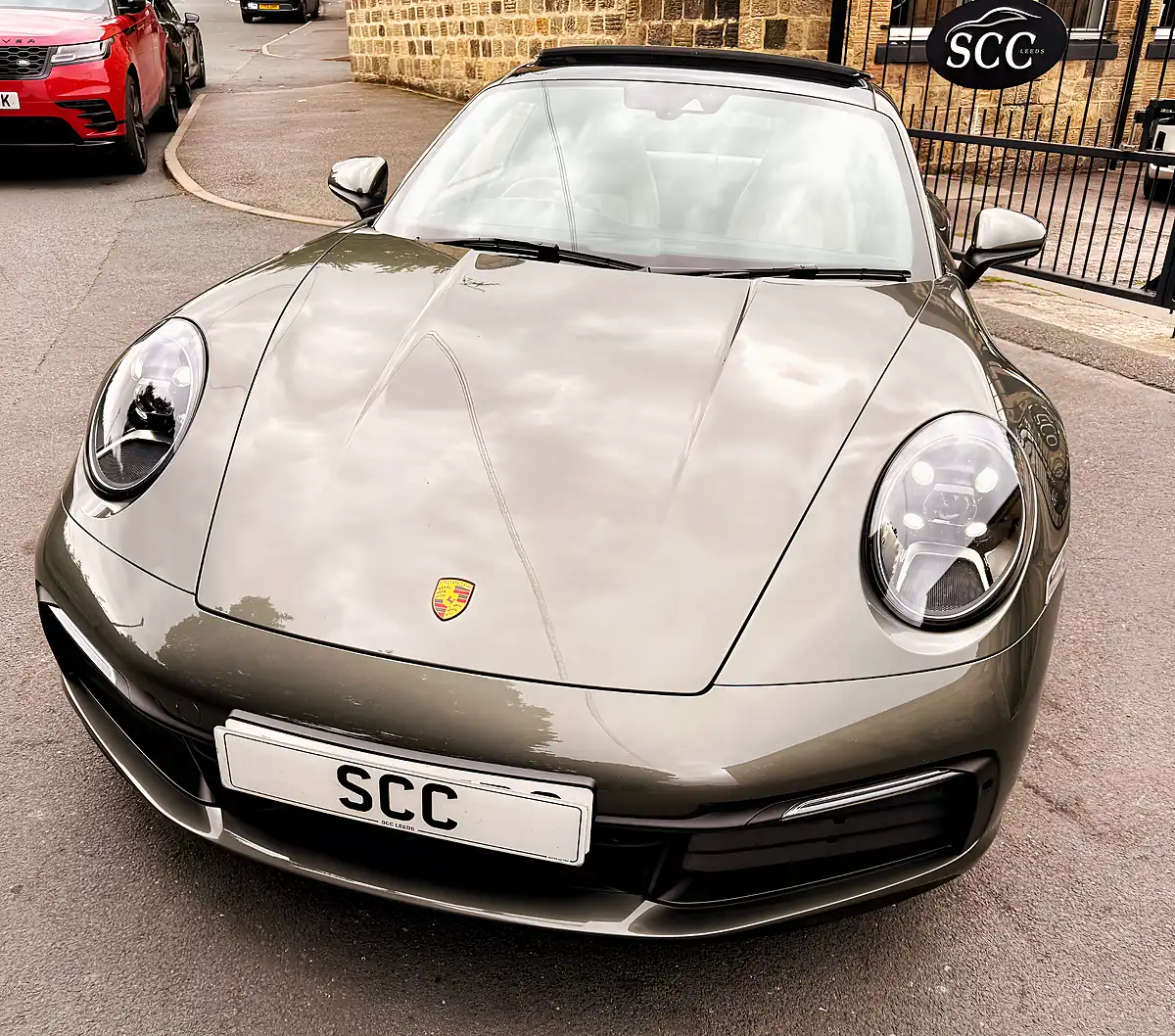 Used 2022 Porsche 911 Carrera Aventurine Green Metallic - Interior and Exterior details 6