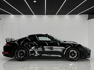 Used 2022 Porsche 911 Turbo Black - Interior and Exterior details 4
