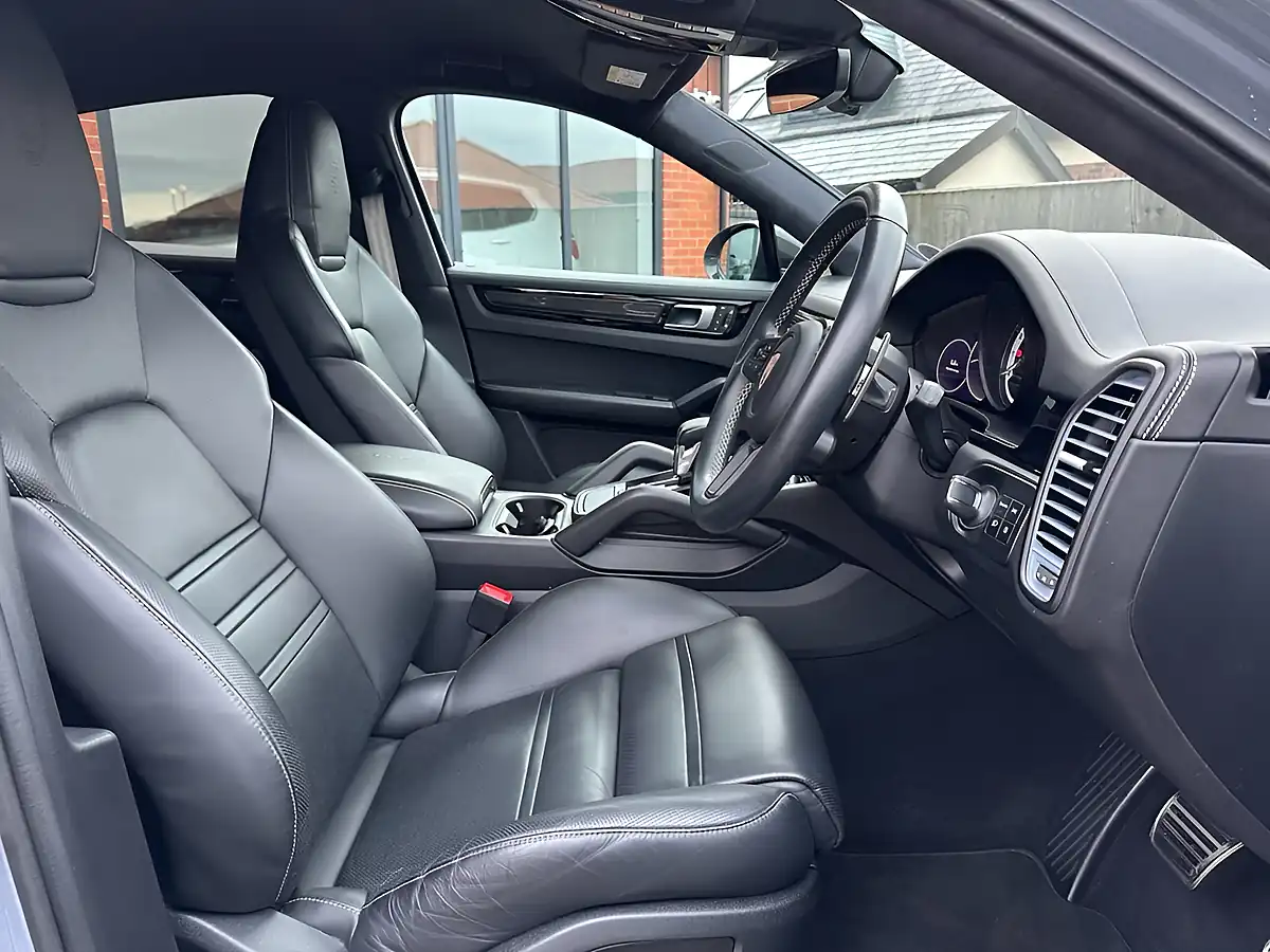 Used 2022 Porsche Cayenne GT Coupe Grey - Interior and Exterior details 10