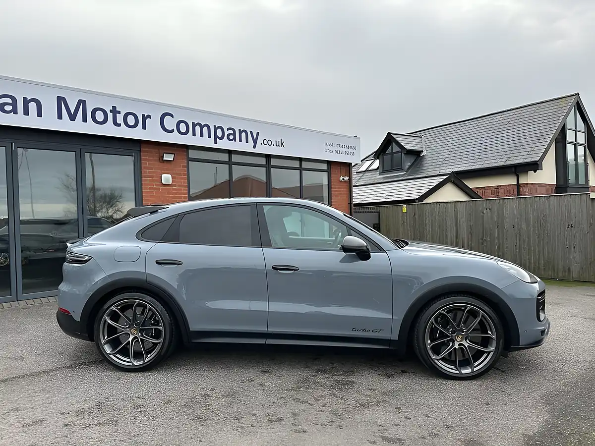 Used 2022 Porsche Cayenne GT Coupe Grey - Interior and Exterior details 8