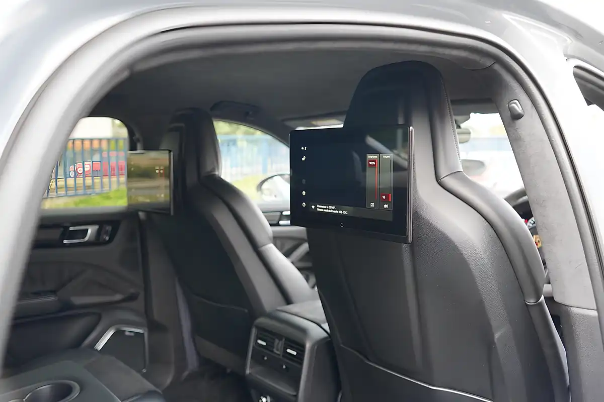 Used 2022 Porsche Cayenne GT Grey - Interior and Exterior details 15