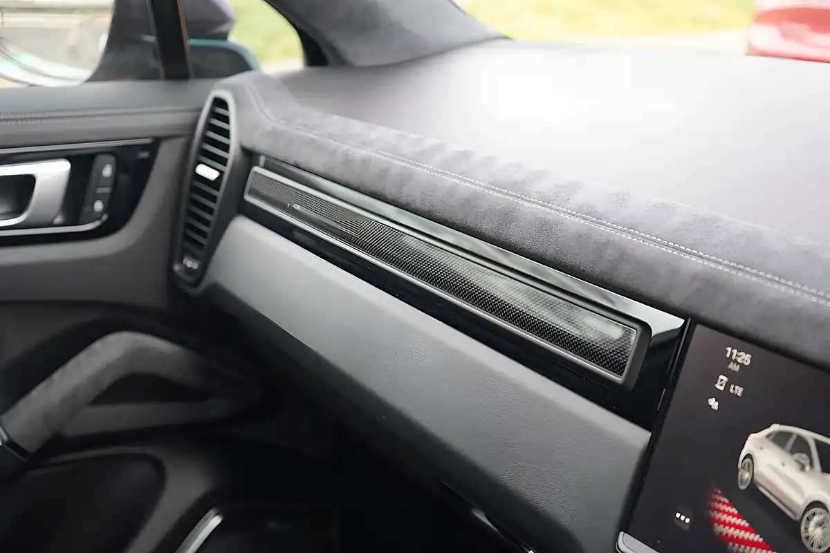 Used 2022 Porsche Cayenne GT Grey - Interior and Exterior details 18