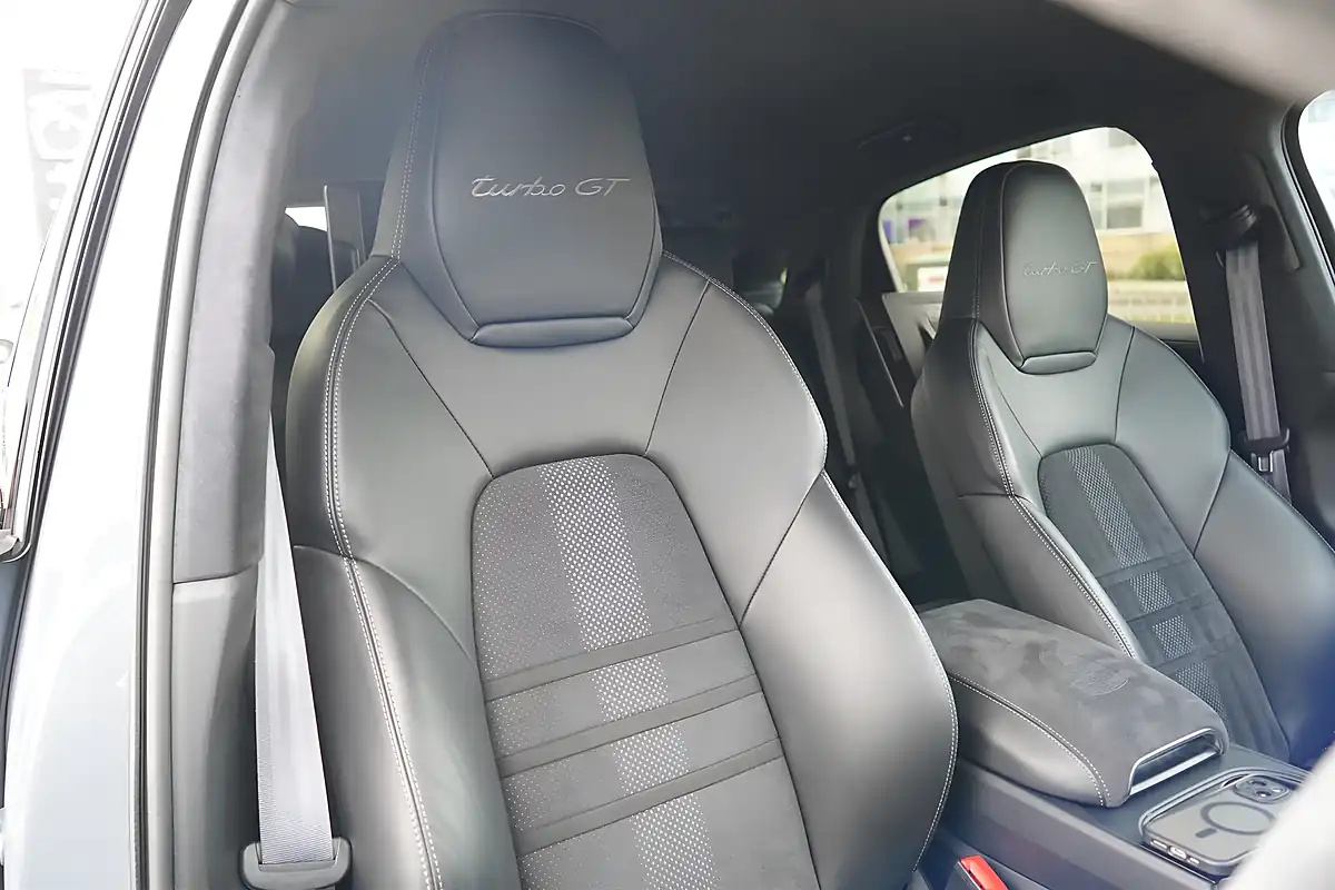 Used 2022 Porsche Cayenne GT Grey - Interior and Exterior details 3
