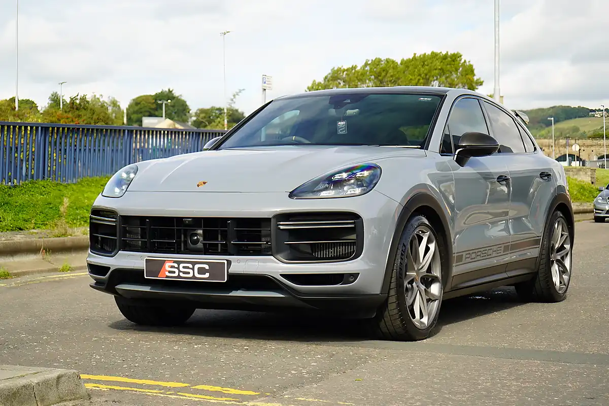Used 2022 Porsche Cayenne GT Grey - Interior and Exterior details 9