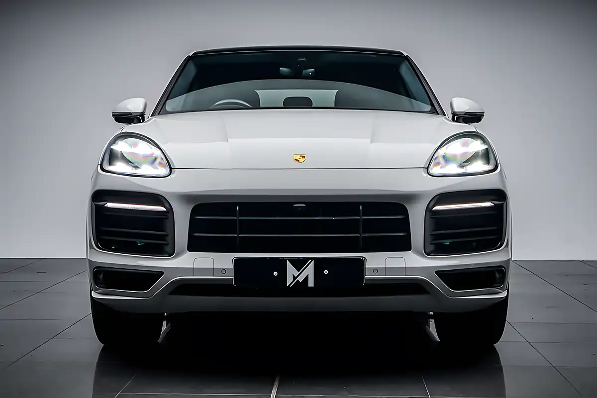 Used 2022 Porsche Cayenne Gts Coupe Crayon - Interior and Exterior details 2