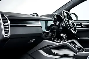 Used 2022 Porsche Cayenne Gts Coupe Crayon - Interior and Exterior details 20