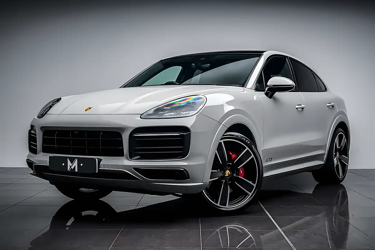 Used 2022 Porsche Cayenne Gts Coupe Crayon - Interior and Exterior details 5