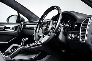 Used 2022 Porsche Cayenne Gts Coupe Crayon - Interior and Exterior details 9