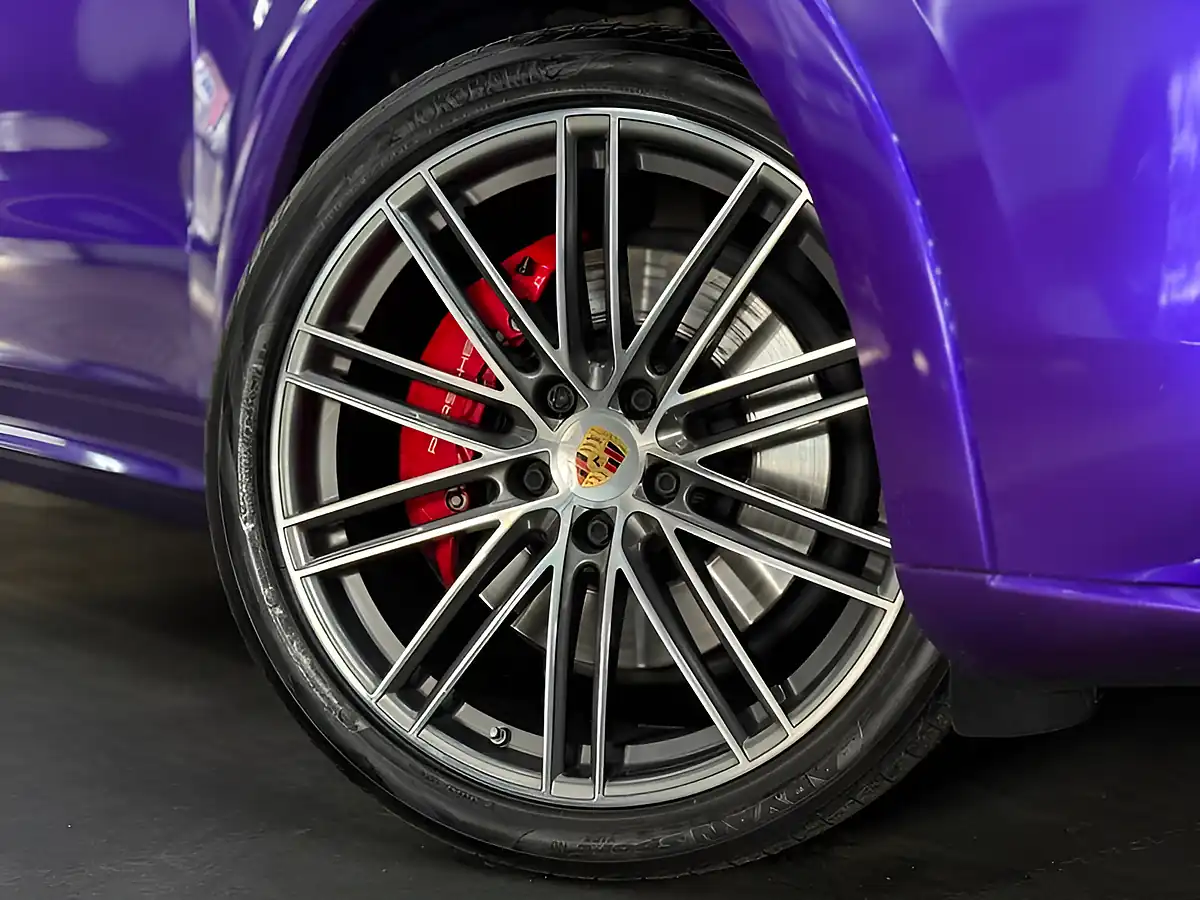 Used 2022 Porsche Cayenne Gts Grey - Interior and Exterior details 8